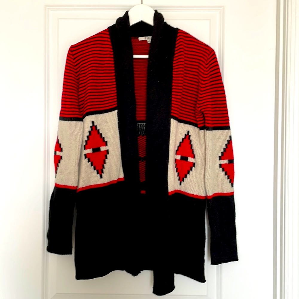 BB Dakota sweater, size small